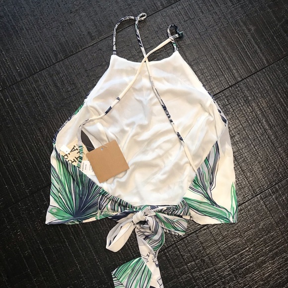 NWT Floral Halter Crop Top - Picture 6 of 7